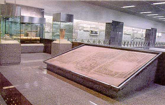 4th-5th c. floor in Syntagma Station